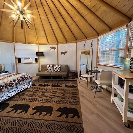 Vila Glamping-Sky Dome Yurt-Tiny House-2 By Lavenders Field Valley Center Exteriér fotografie