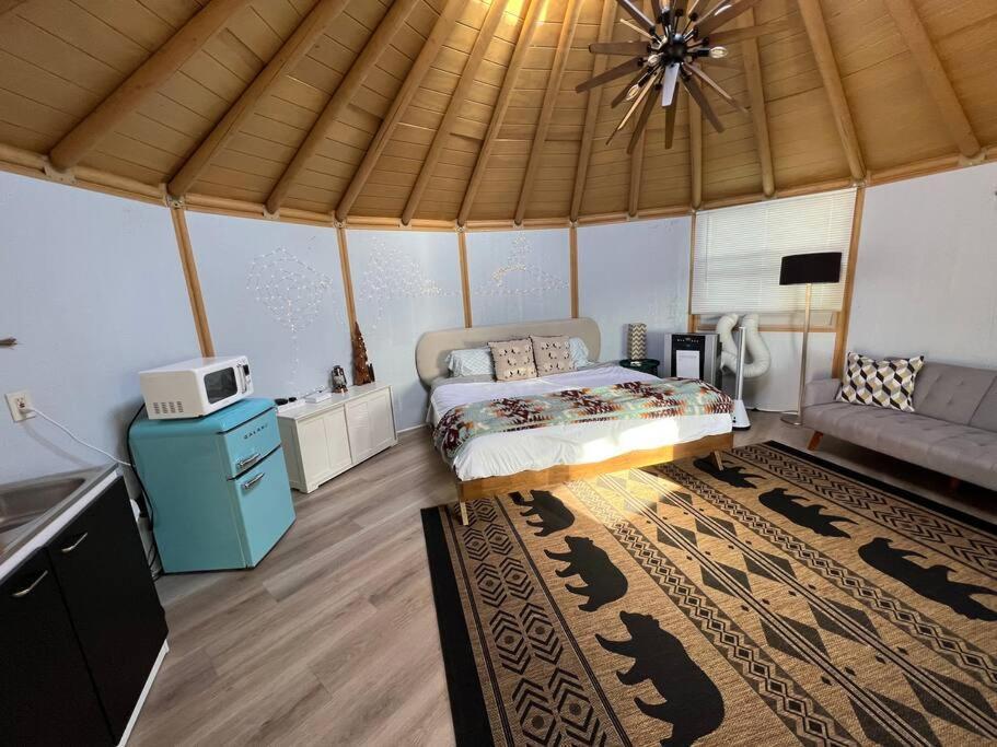 Vila Glamping-Sky Dome Yurt-Tiny House-2 By Lavenders Field Valley Center Exteriér fotografie