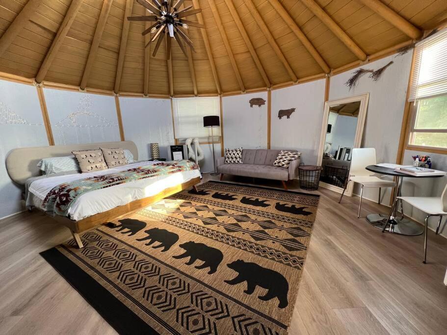 Vila Glamping-Sky Dome Yurt-Tiny House-2 By Lavenders Field Valley Center Exteriér fotografie